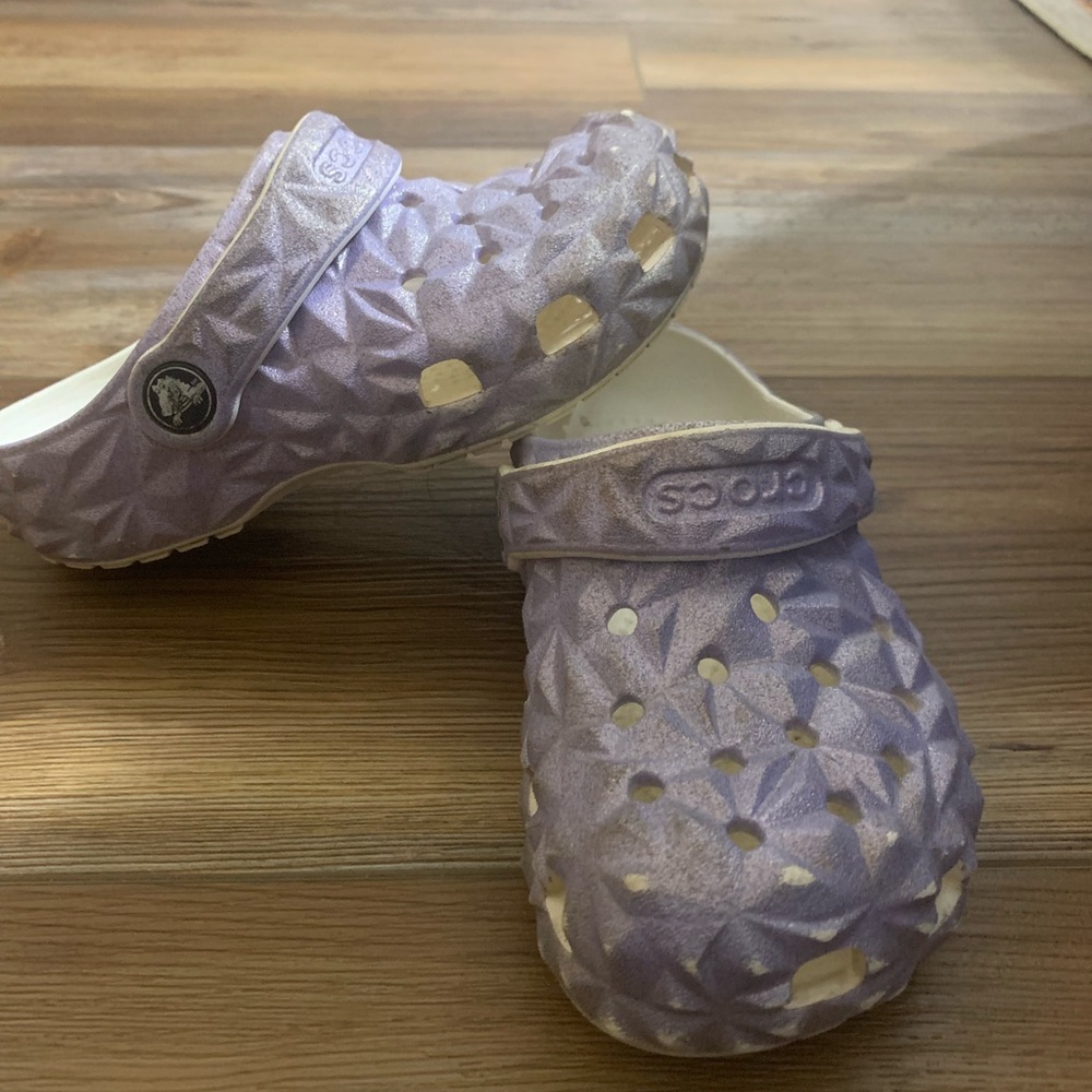 CROCS Purple Slippers Comfortable Casual Design